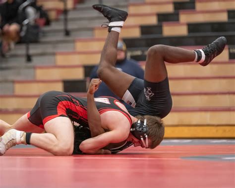 Longmeadow Wrestling Escapes Westfield With Narrow Victory 42 39