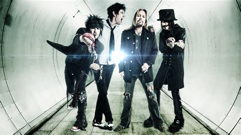 Motley Crue ~ Mondorock ~