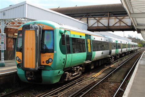 Class 377 377137 Southern Hove Southern S Class 377 37713 Flickr