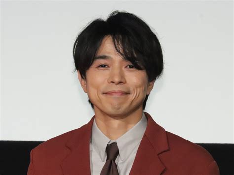 井ノ原快彦、v6解散後は「卒業しても学校が残っている感覚」 岡田准一の誕生日も報告 アニメ ニュース ｜クランクイン！