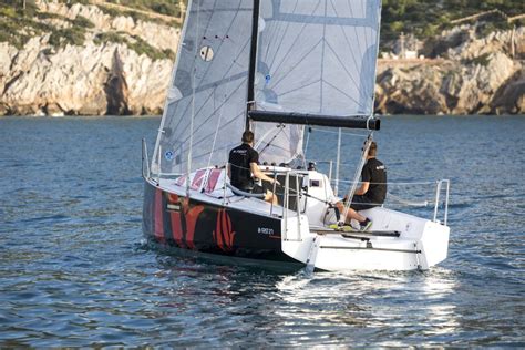 2020 Beneteau First 27 Boat Research Yachthub