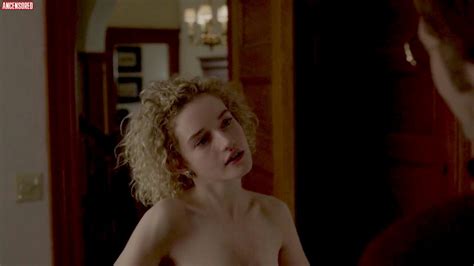 Julia Garner Nuda ~30 Anni In The Americans