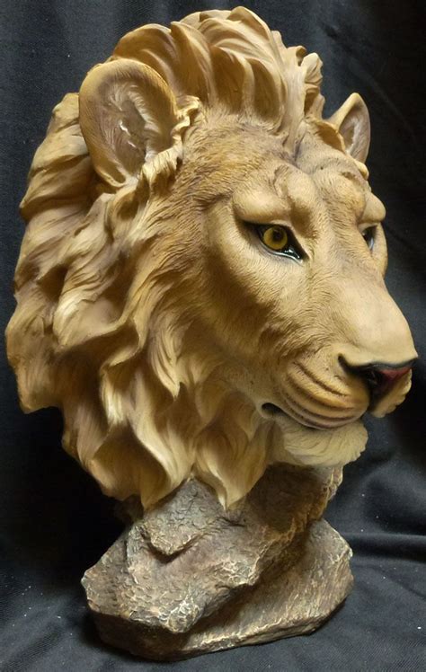 Lion Head Sculpture