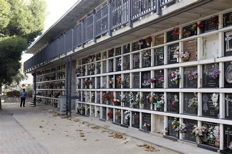 El Cementerio De Torrero Recibe Ya A Los Visitantes M S Adelantados Por