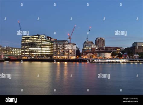 Riverside House Shakespeares Globe And Bankside Pier New Globe Walk