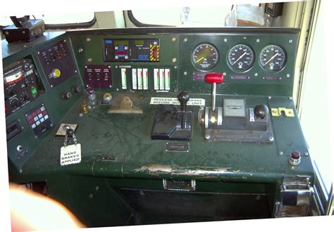 Railpictures.ca - Paul O'Shell Photo: Engineers control console in BCR ...