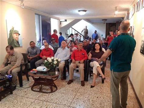 Celebran En El Salvador Aniversario Del Natalicio De Fidel Castro