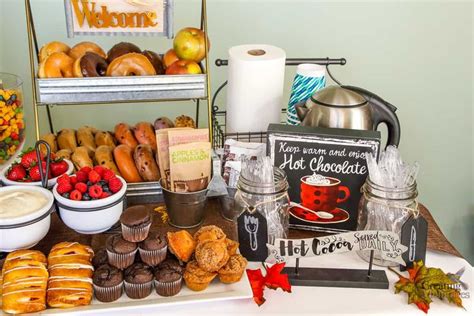 Diy Breakfast Bar Ideas Create An Easy Breakfast Bar Party For Company Easy Breakfast Bar