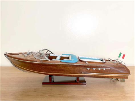 Small Scale Riva Model Boat | Fully Assembled