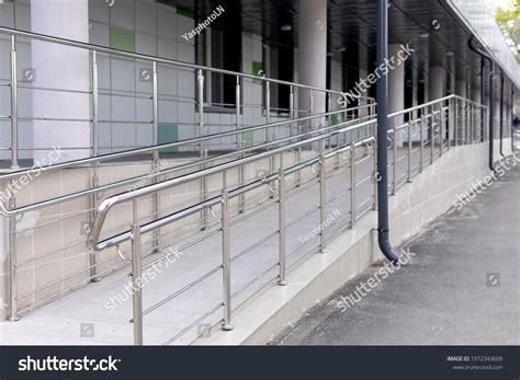 5 Hundred Ramp Entrance Hospital Royalty Free Images Stock Photos