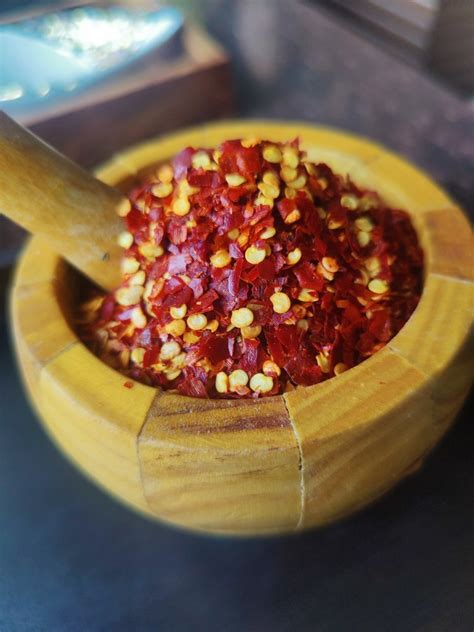 A Grade Crushed Red Chilli Packaging Size 25 Kg At Best Price In Navi