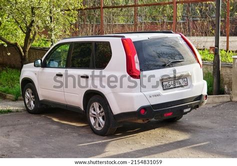 8 Nissan X Trail T31 Images, Stock Photos & Vectors | Shutterstock