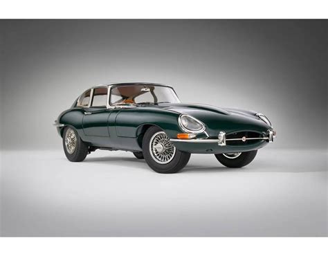 Jaguar E-Type British Racing Green