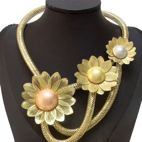 Meizi Gold Plated Jewelry Set Dubai Fashion Necklace With Suitable