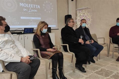 Molfetta In Luce Arte Gastronomia E Luminarie Per Il Natale