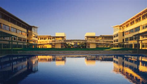 Nike European Headquarters - William McDonough + Partners