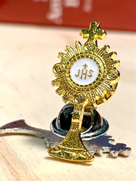 Monstrance Lapel Pin Holy Eucharist Blessed Sacrament Etsy