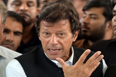 Adopt Aggressive Strategy Imran Khan Asks Pti Leaders