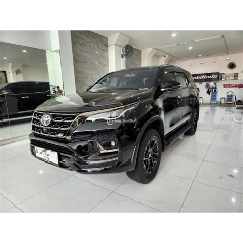 Mobil Toyota New Fortuner Vrz Gr Sport X At Bekas Terawat