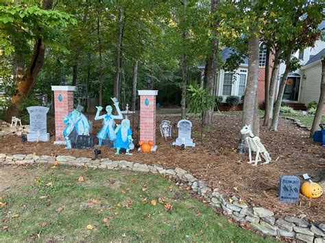 Disneys Haunted Mansion Inspired Halloween Outdoor Decorations