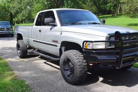 2001 Dodge Ram 2500 Slt 2001 Dodge Ram 2500 5 9 Cummins Automatic 4x4 Quad Cab Clean Low Miles