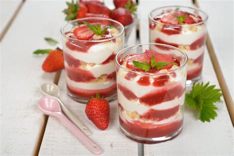 Recette Tiramisù aux Fraises en Verrines Galbani