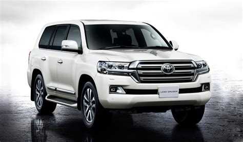 New Toyota Land Cruiser 200 Photo Gallery Autocar India