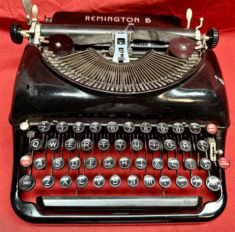 Vintage Black Remington Rand Portable Typewriter In Original Carrying