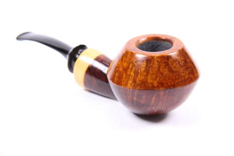 Try a Reverse Calabash Pipe! - Tobacco Pipes Japan