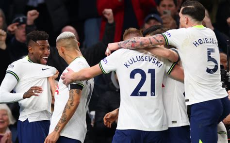 Tottenham Vence Chelsea Emerson Royal Um Dos Destaques E Equipe Se