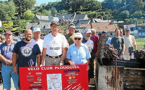 Vélo club Plus de 420 convives au cochon grillé Le Télégramme