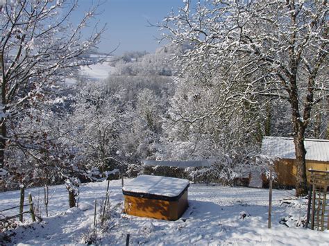 La Cabane Spa Aux R Ves Cabane Sur Pilotis Auvergne Rh Ne Alpes