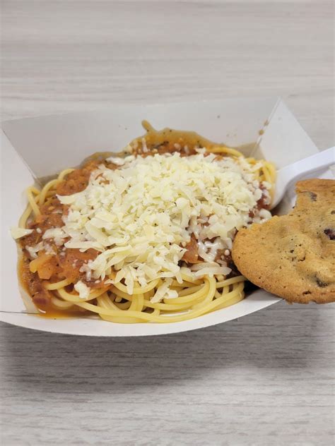 Cals In Pasta With Tomato Sauce Cheese And A Cookie Dining And Cooking