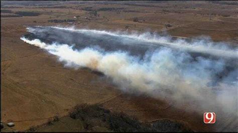 WEB EXTRA SkyNews 9 Flies Over Grass Fire Near Minco