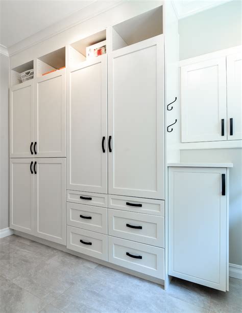 Modern closet with shaker style cabinets Vancouver - Modern - Closet ...