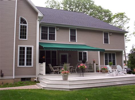 Residential Retractable Porch Awning – New Haven Awning