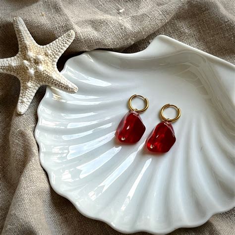 Golden Rings With Burgundy Red Pearl Pendants Etsy