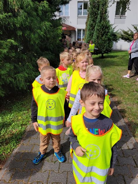 Bezpieczna Droga Do Przedszkola Przedszkole Samorz Dowe Nr W Che Mku