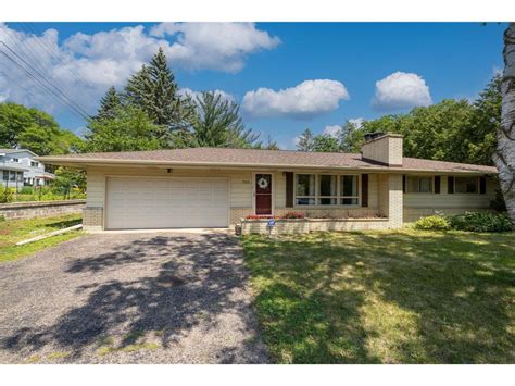 2210 5th Street Nw New Brighton Mn 55112 Mls 6396126 Edina Realty