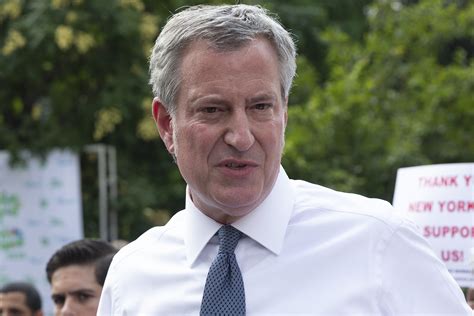 Bill de Blasio can’t shake homeless advocate