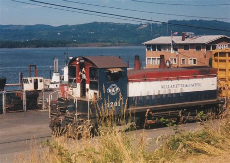 TrainPages: Portland & Western Freight Train in Rainier, Oregon, on ...