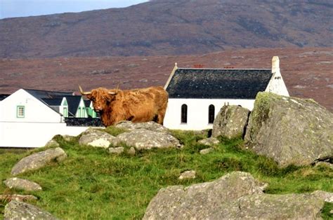 Walking Holiday Across Scotland S Remote Islands On The Hebridean Way South