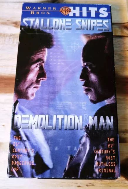 Vhs Demolition Man Sylvester Stallone Wesley Snipes Wb Hits