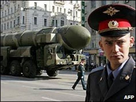 Реформа российской армии в кольце проблем - BBC News Русская служба
