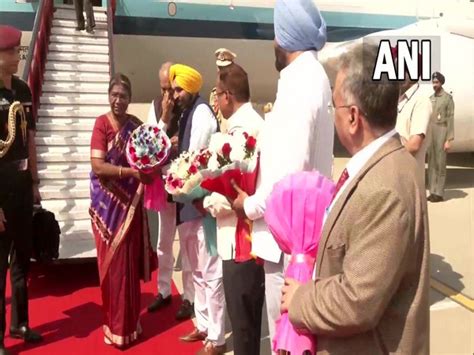 Punjab President Droupadi Murmu Arrives Amritsar Receives Warm Welcome