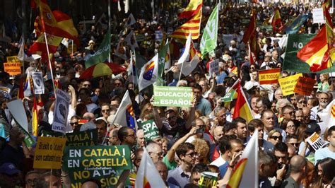 Manifestaci N En Barcelona En Defensa Del Castellano En La Escuela En