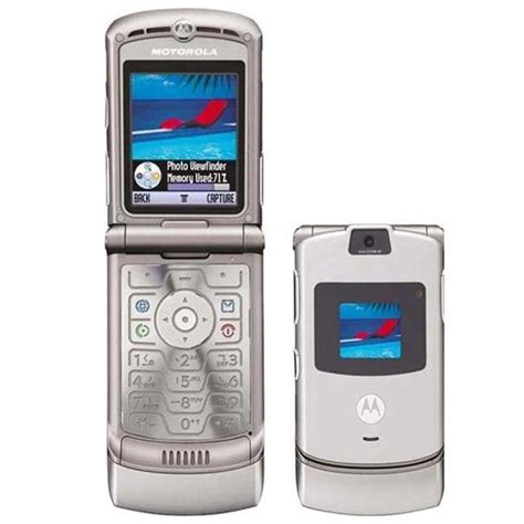 These Were The Classic Flip Phones That Everyone Used And 42 Off