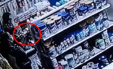 Dos Mujeres Fueron Captadas Robando En Una Farmacia De Jutiapa Chapin TV