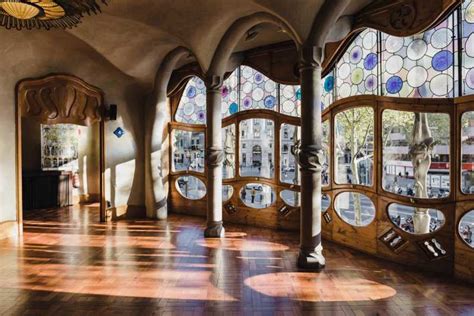 Barcelona Sagrada Fam Lia Park G Ell I Casa Batll Tour Getyourguide