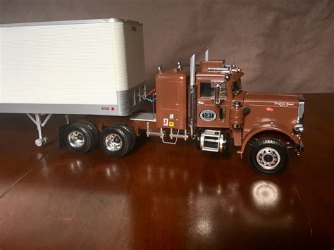 Peterbilt 359 California Hauler Model Trucks Big Rigs And Heavy